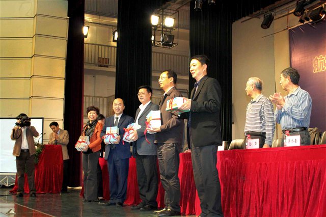 上高中重庆一中,八中,三中,巴蜀,南开,哪个更好